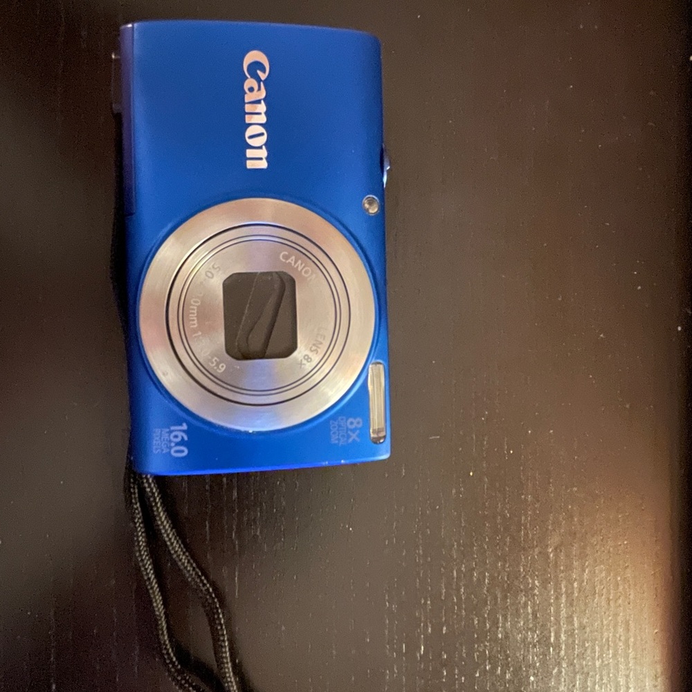 Canon Powershot A4000 IS digital camera